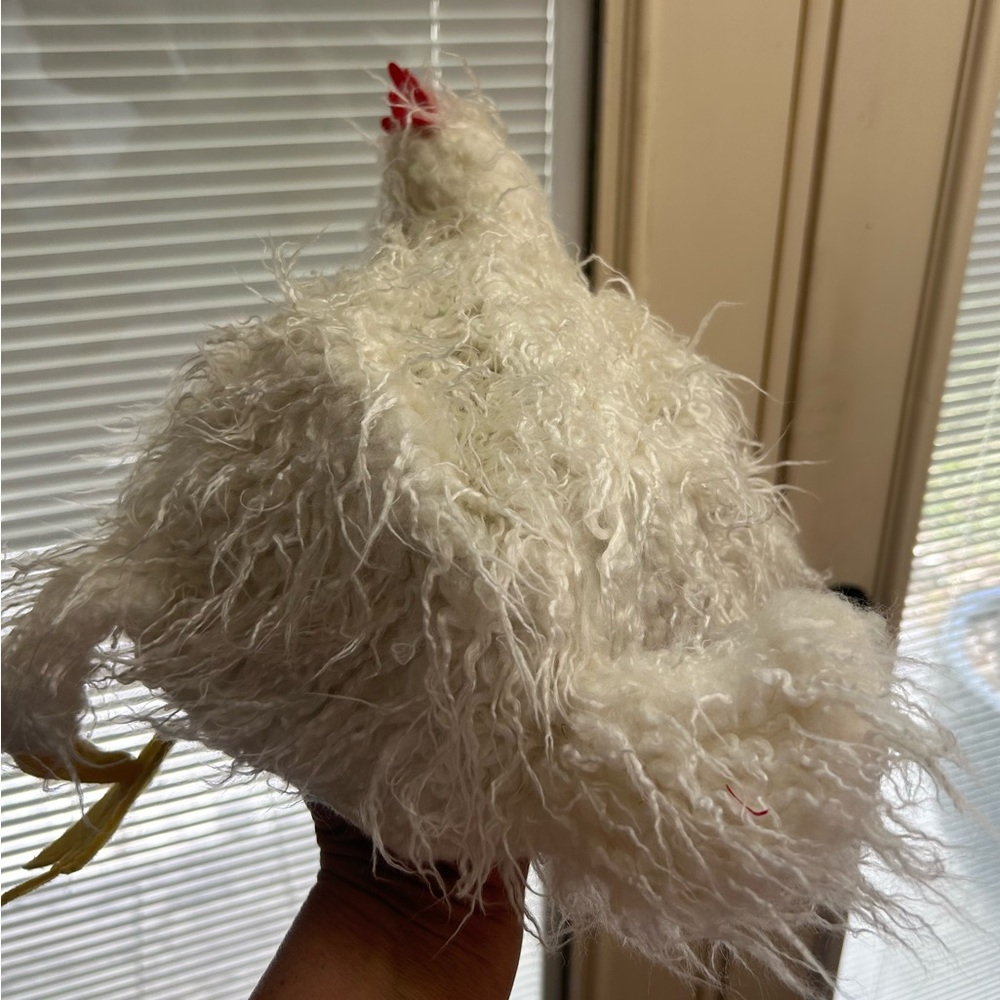 Chicken hat - Picture 2 of 3